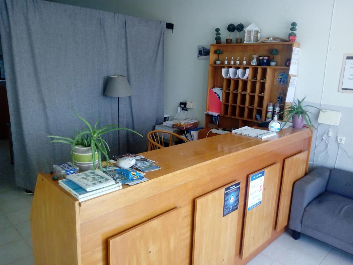 Debbi Appartments And Hotel Ialysos  Dış mekan fotoğraf