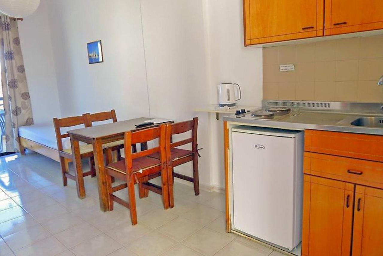 Debbi Appartments And Hotel Ialysos  Dış mekan fotoğraf